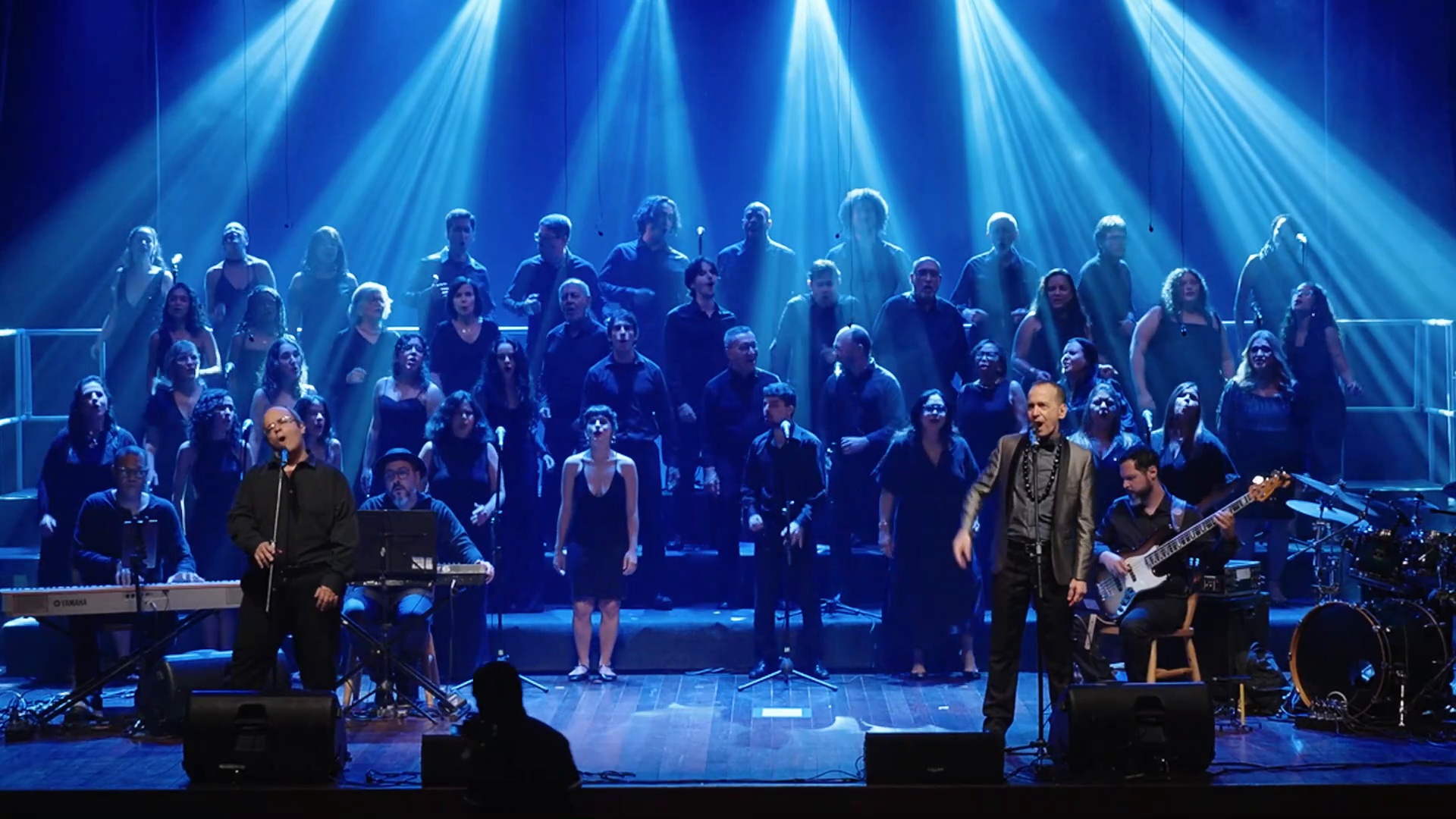 Palco com coro e banda